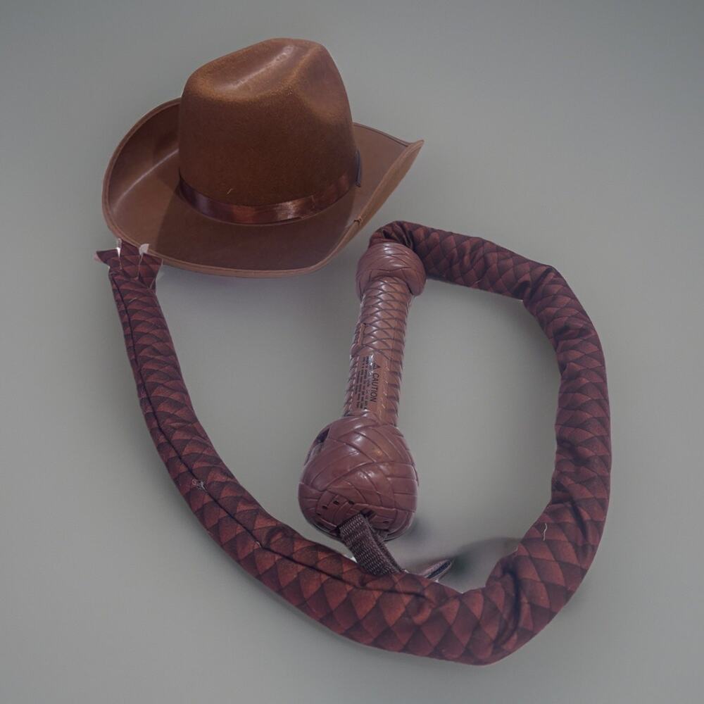 INDIANA JONES Costume Whip Hat TOY Electronic Sounds & Theme Song Hasbro Works